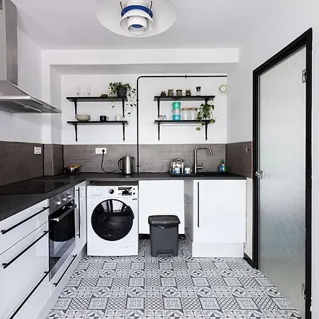 Entier Proche De Lyon Apartment Venissieux